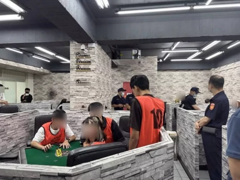 UBO8-TW新闻-現金網-台南「麻省理工」竟是賭場 警帶回33名「師生」究辦