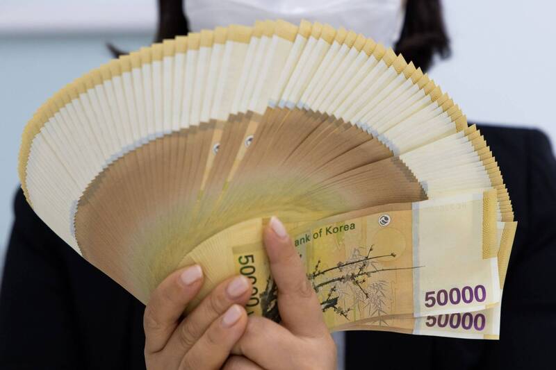 UBO8-快讯新闻-😈「假伴遊、真詐財」！南韓色慾詐騙集團狠撈2億台幣💰