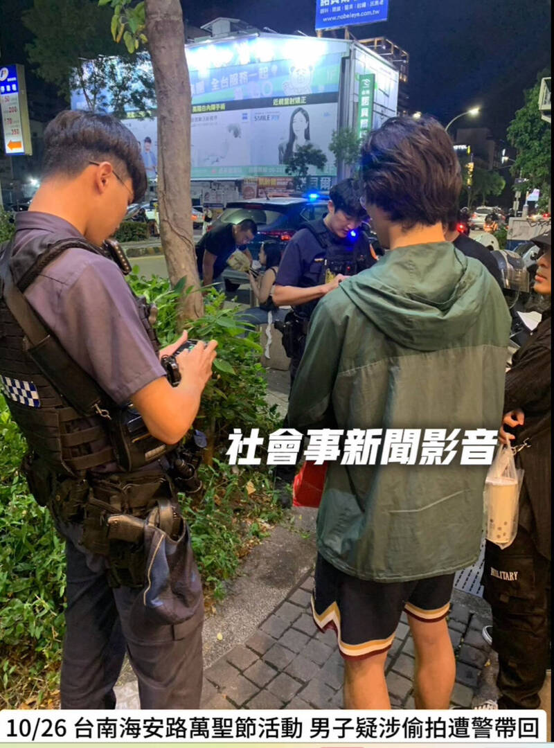 UBO8-快讯新闻-😈抓到了！萬聖鬼市驚見「偷拍狼」！ 正義路人圍捕他逃不掉！