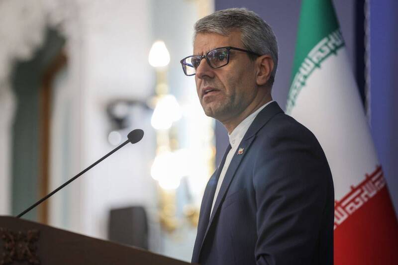 UBO8-快讯新闻-「职业骗子」川普！ 伊朗外交部怒撕美国面具，痛批其撒下撼动全球的弥天大谎。