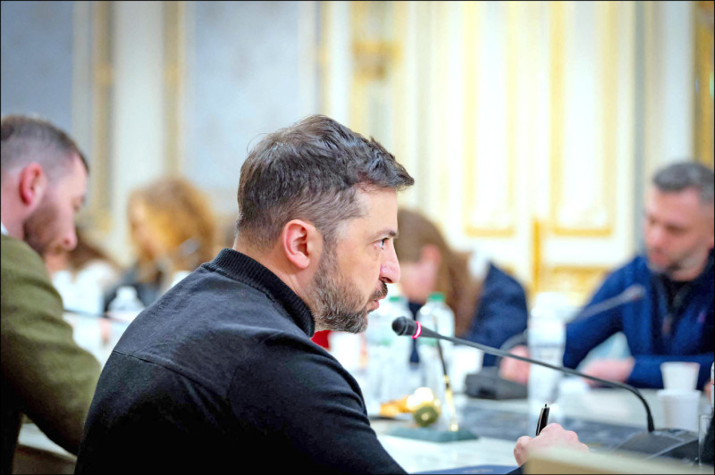 UBO8-快讯新闻-高市狂潮席捲日本！主導全國政治命脈，海陸空全面開戰，對手毫無招架之力！