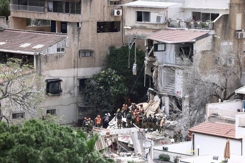 UBO8-快讯新闻-【血染住宅區】以色列海法慘遭伊朗轟炸！ 1 名菲律賓公民無辜慘死 戰火無情！