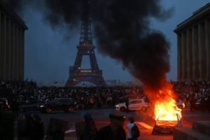 UBO8-快讯新闻-【歐冠奪冠變地獄】PSG 衛冕引爆全法國瘋狂暴動！球迷瘋狂砸搶，慘釀 219 傷 1 死、780 人遭捕！